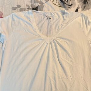 Columbia Women's White V-Neck Short Sleeve Tee